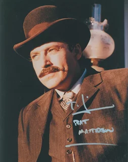 Tom Sizemore autograph