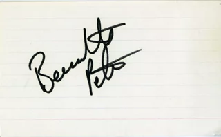 Bernadette Peters autograph