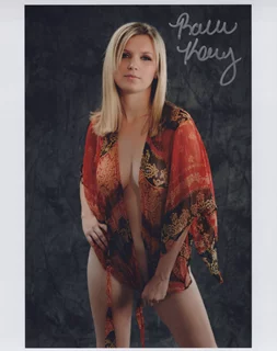 Rachel Kennedy autograph