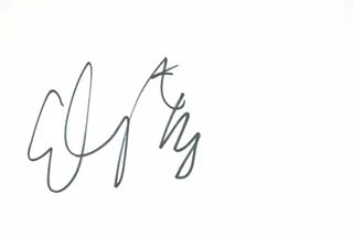 Elizabeth Berkley autograph