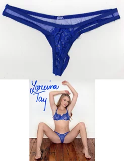 Lareina Tay autograph