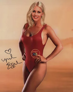 Nicole Eggert autograph