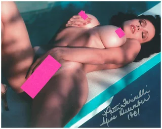 Patti Farinelli autograph