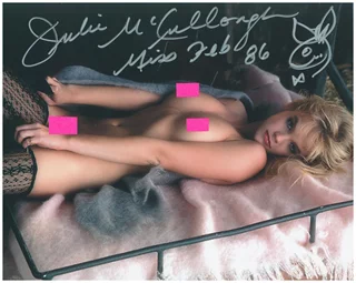 Julie McCullough autograph