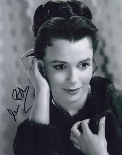 Claire Bloom autograph