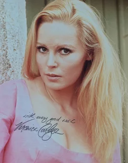 Veronica Carlson autograph