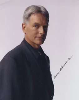 Mark Harmon autograph