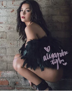 Alexandra Tyler autograph