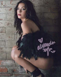 Alexandra Tyler autograph