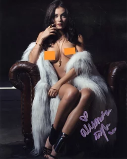 Alexandra Tyler autograph