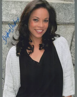 Daphnee Duplaix autograph