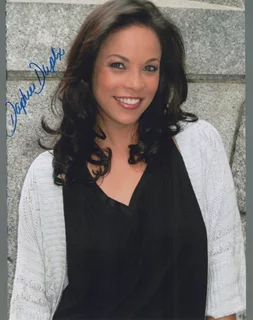Daphnee Duplaix autograph