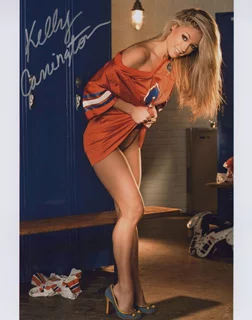 Kelly Carrington autograph