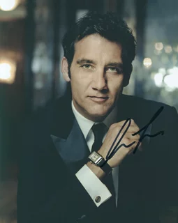 Clive Owen autograph