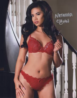 Natasha Cynn autograph