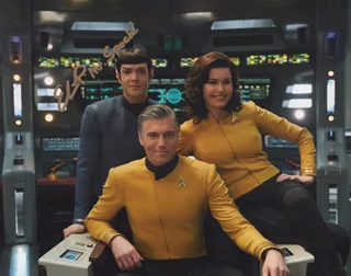 Ethan Peck autograph