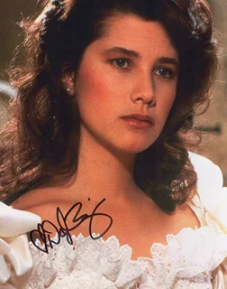 Daphne Zuniga autograph