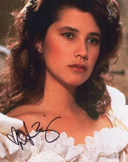 Daphne Zuniga autograph