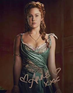 Anna Hutchison autograph