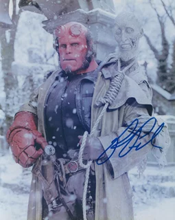 Ron Perlman autograph