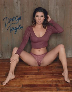 Dare Taylor autograph