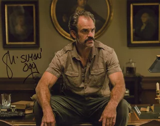 Steven Ogg autograph