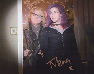 Natalia Tena autograph