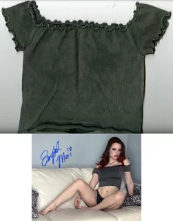 Krystal Mari autograph