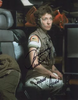Veronica Cartwright autograph
