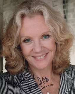 Hayley Mills autograph