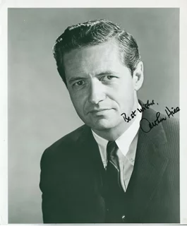 Arthur Hill autograph