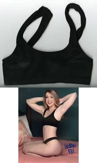 Willow Rae autograph