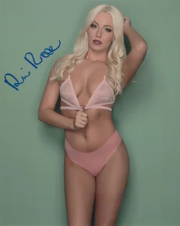 Ria Rose autograph