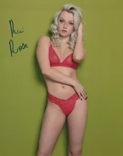 Ria Rose autograph