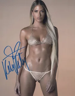 Kelly Kelly autograph