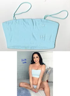 Krista Nicole autograph