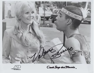 Valerie Perrine autograph