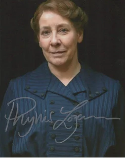 Phyllis Logan autograph
