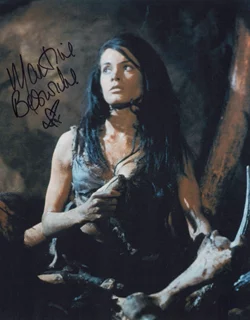 Martine Beswick autograph