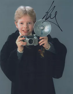 Hugh Mitchell autograph