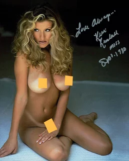 Kerri Kendall autograph