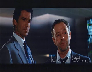 Michael Kitchen autograph