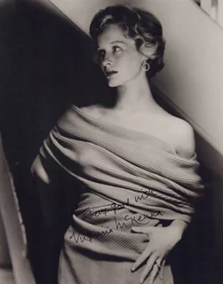 Virginia McKenna autograph