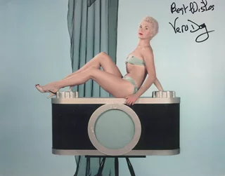 Vera Day autograph