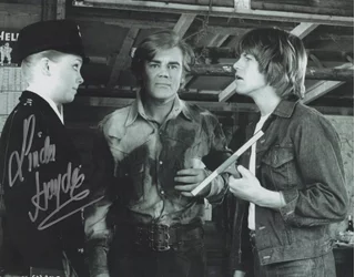 Linda Hayden autograph