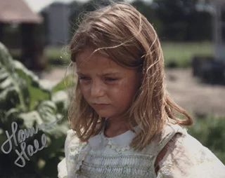 Hanna Hall autograph
