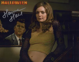 Hanna Hall autograph