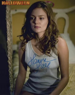 Hanna Hall autograph