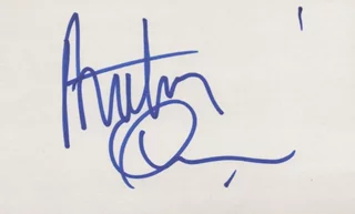 Anthony Quinn autograph