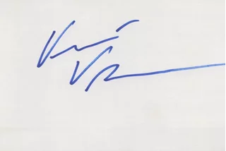 Vince Vaughn autograph